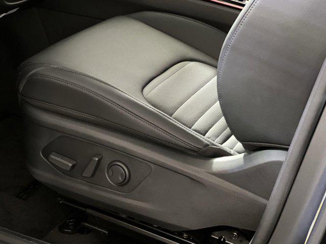 Photo of 2025 Shadow Matte Gray Kia Sportage Hybrid