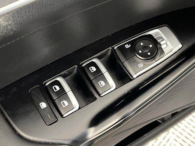 Photo of 2022 Wolf Gray Kia K5