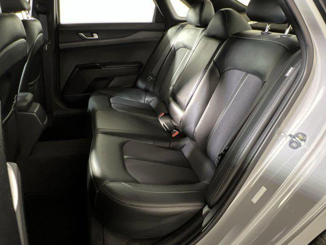 Photo of 2022 Wolf Gray Kia K5