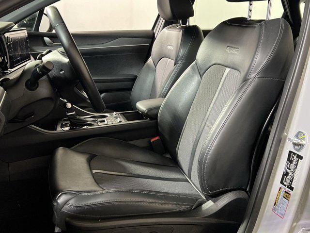 Photo of 2022 Wolf Gray Kia K5