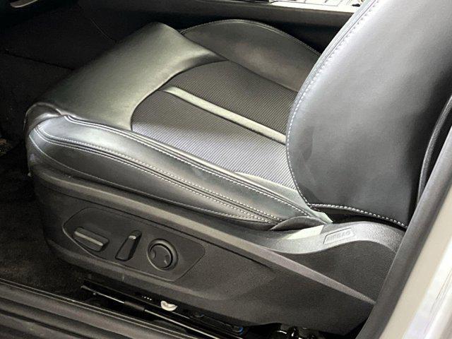 Photo of 2022 Wolf Gray Kia K5