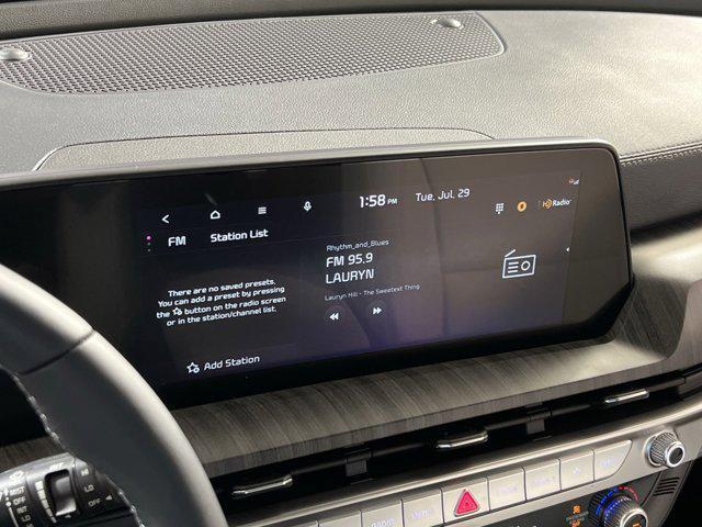 Photo of 2025 Glacial White Pearl Kia Telluride