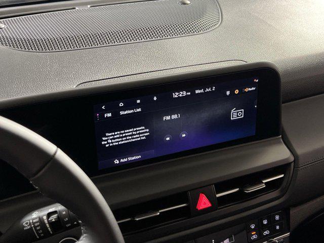 Photo of 2025 Steel Gray Kia Seltos