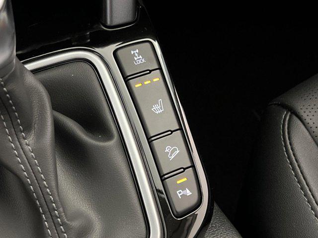 Photo of 2025 Steel Gray Kia Seltos