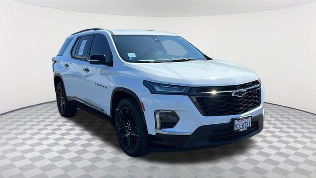 Photo of 2023 Summit White Chevrolet Traverse