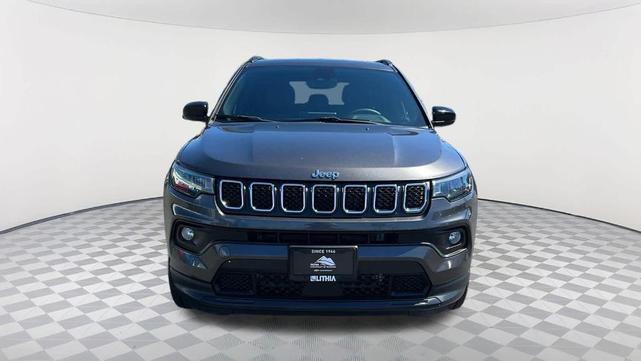 Photo of 2023 Granite Crystal Clearcoat Metallic Jeep Compass