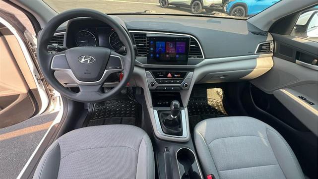 Photo of 2017 Quartz White Pearl Hyundai ELANTRA