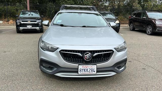 Photo of 2018 Quicksilver Metallic Buick Regal TourX