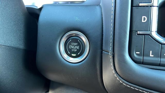 Photo of 2023 Onyx Black GMC Yukon XL
