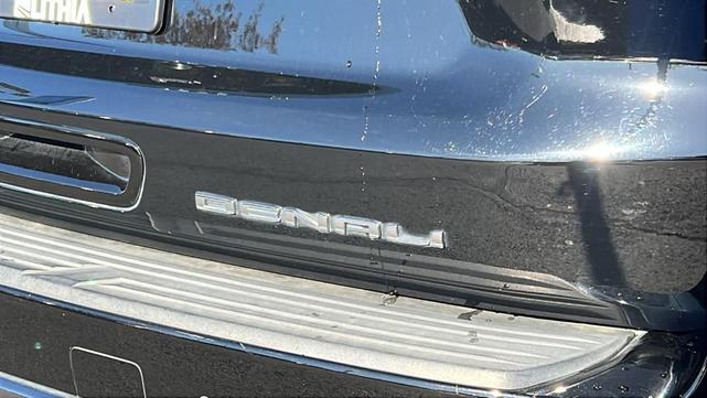 Photo of 2023 Onyx Black GMC Yukon XL