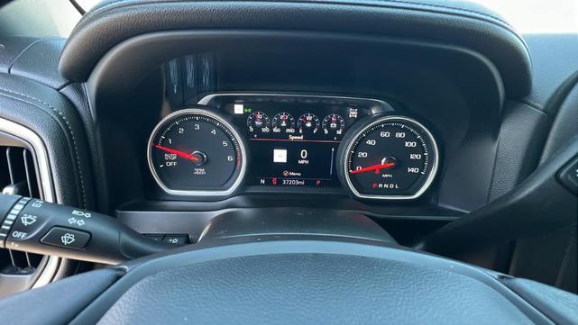 Photo of 2022 Silver Ice Metallic Chevrolet Silverado 1500 Limited