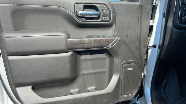 Photo of 2022 Silver Ice Metallic Chevrolet Silverado 1500 Limited