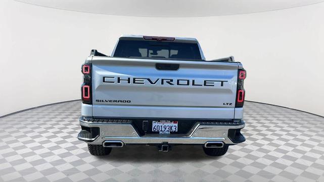 Photo of 2022 Silver Ice Metallic Chevrolet Silverado 1500 Limited