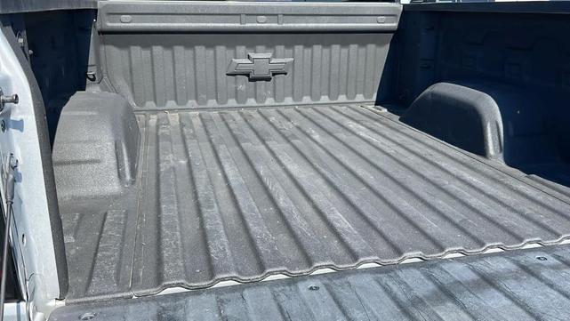 Photo of 2022 Silver Ice Metallic Chevrolet Silverado 1500 Limited