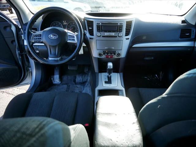 Photo of 2013 Ice Silver Metallic Subaru Outback