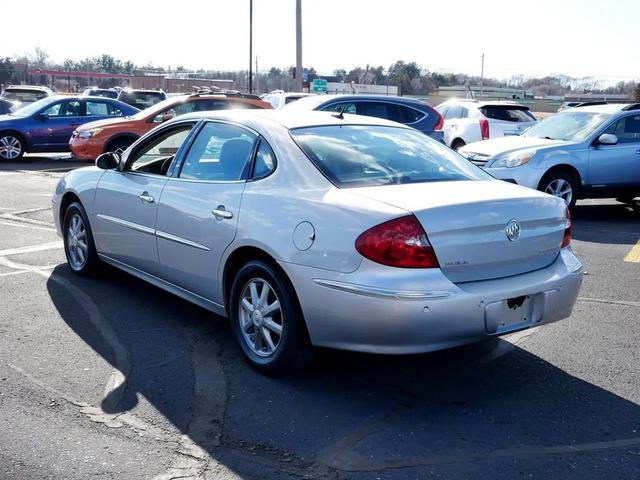 Photo of 2008 Platinum Metallic Buick LaCrosse