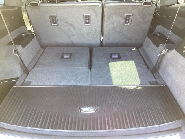 Photo of 2020 Radiant Silver Metallic Cadillac XT6