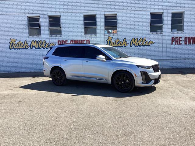 Photo of 2020 Radiant Silver Metallic Cadillac XT6
