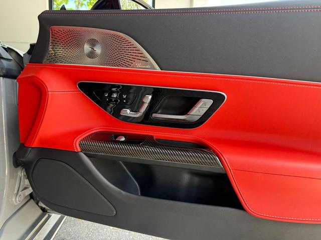 Photo of 2022 MANUFAKTUR Alpine Grey Mercedes-Benz AMG SL 63