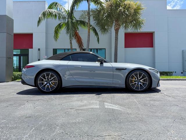 Photo of 2022 MANUFAKTUR Alpine Grey Mercedes-Benz AMG SL 63