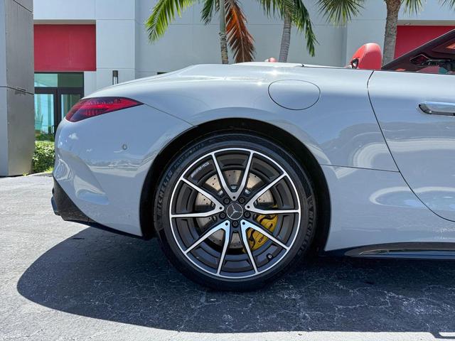 Photo of 2022 MANUFAKTUR Alpine Grey Mercedes-Benz AMG SL 63