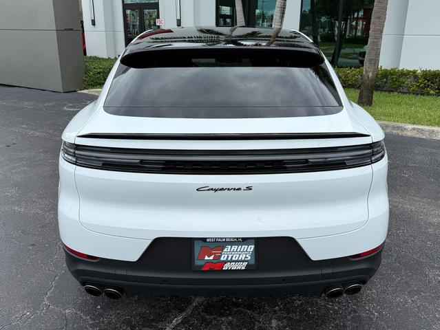 Photo of 2024 Porsche Cayenne