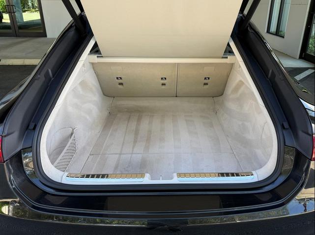 Photo of 2024 Obsidian Black Metallic Mercedes-Benz EQS 450