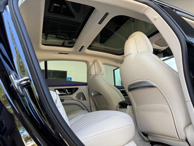 Photo of 2024 Obsidian Black Metallic Mercedes-Benz EQS 450