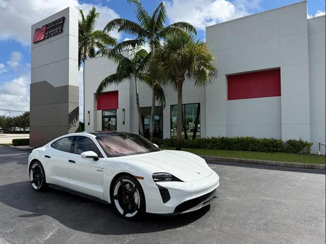 Photo of 2022  Porsche Taycan