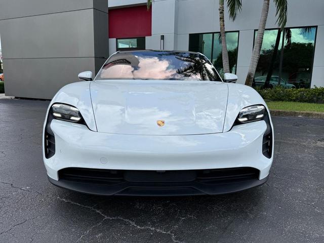 Photo of 2022  Porsche Taycan