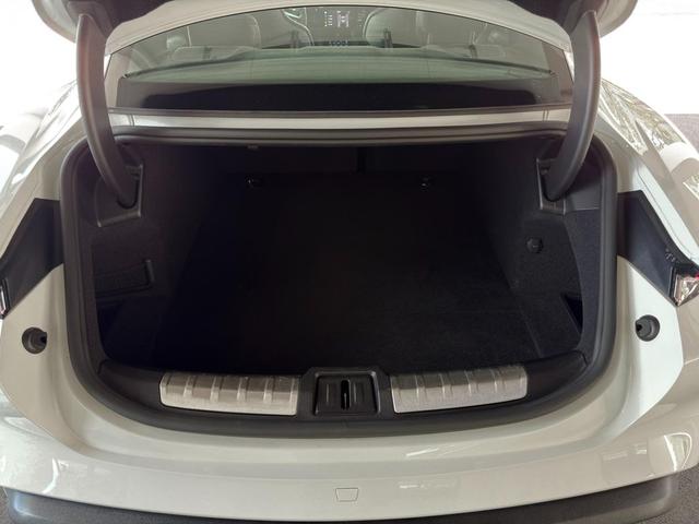 Photo of 2022  Porsche Taycan
