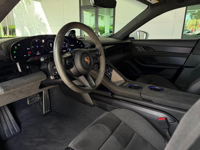 Photo of 2022  Porsche Taycan