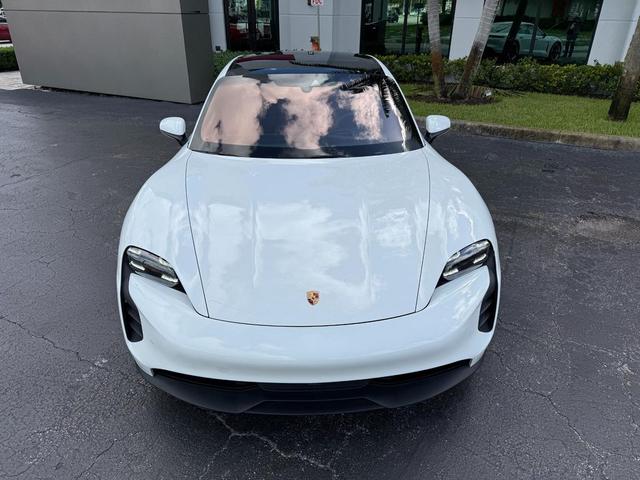 Photo of 2022  Porsche Taycan