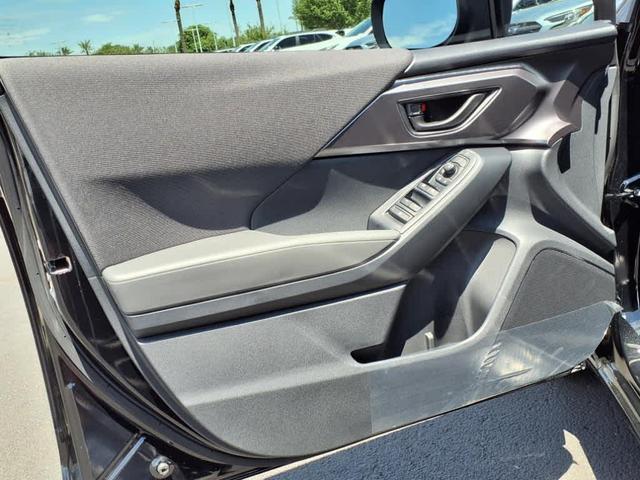 Photo of 2025 CRYSTAL BLK SIL Subaru Impreza