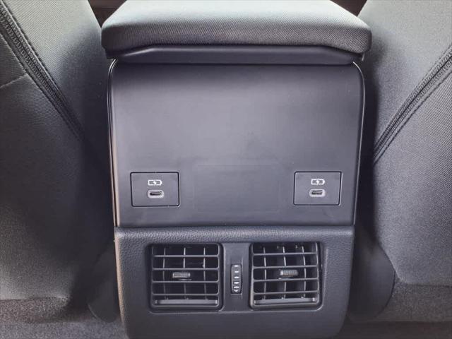 Photo of 2025 COSMIC WHT PRL Subaru Solterra