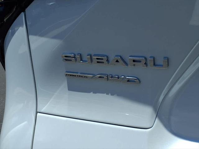 Photo of 2025 COSMIC WHT PRL Subaru Solterra