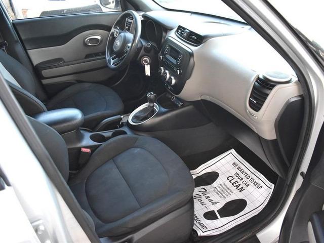 Photo of 2014 Silver Kia Soul