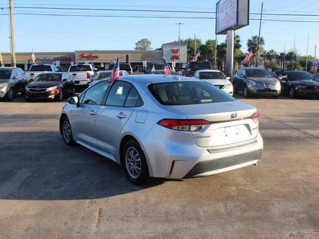 Photo of 2020 Silver Toyota Corolla Hybrid