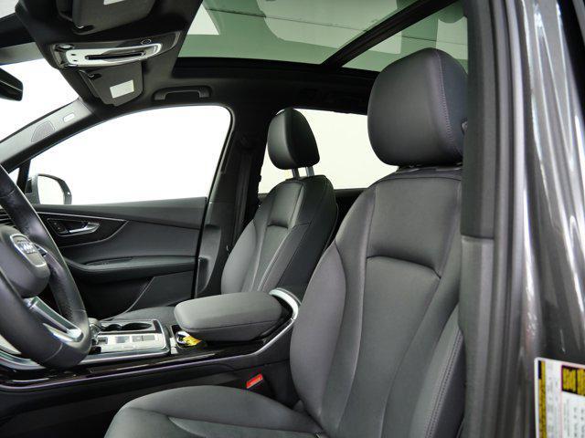 Photo of 2022 Samurai Gray Metallic Audi Q7