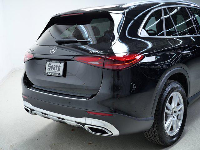 Photo of 2025 Black Mercedes-Benz GLC 300