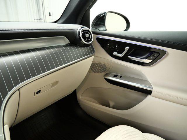 Photo of 2025 Black Mercedes-Benz GLC 300