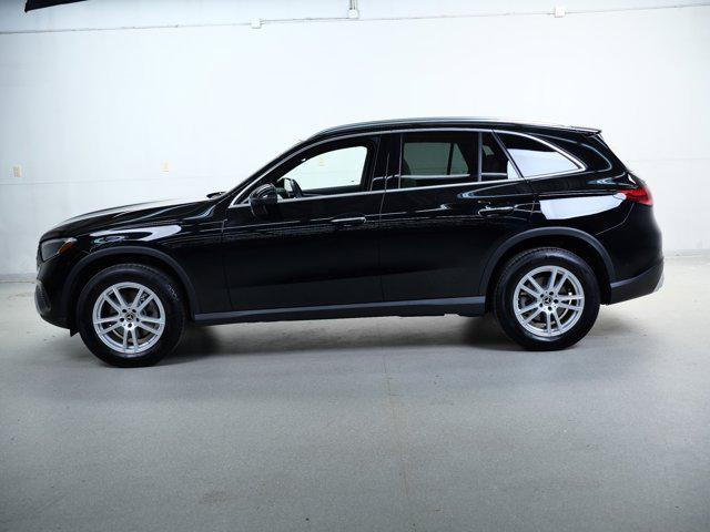 Photo of 2025 Black Mercedes-Benz GLC 300