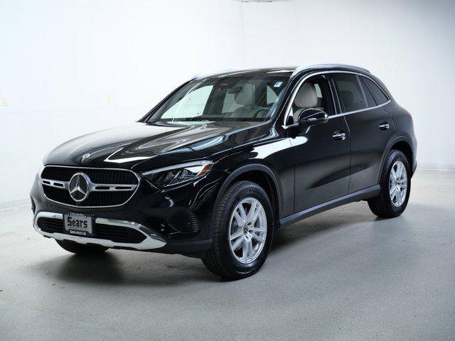 Photo of 2025 Black Mercedes-Benz GLC 300