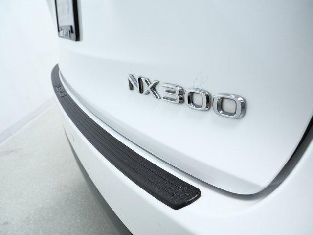 Photo of 2018 Eminent White Pearl Lexus NX 300