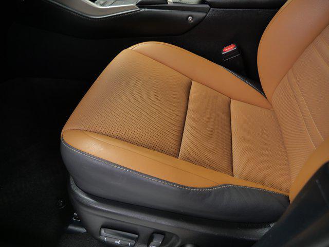 Photo of 2018 Eminent White Pearl Lexus NX 300