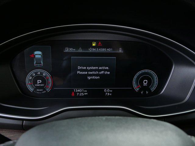 Photo of 2022 Mythos Black Metallic Audi Q5