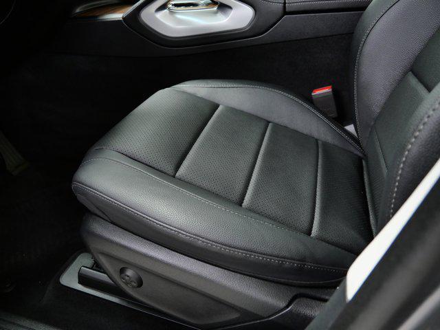 Photo of 2025 Black Mercedes-Benz GLE 350