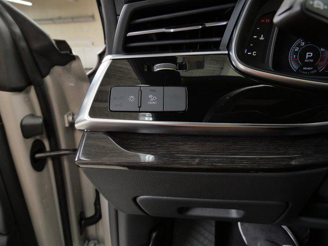 Photo of 2023 Vicuna Beige Metallic Audi Q8