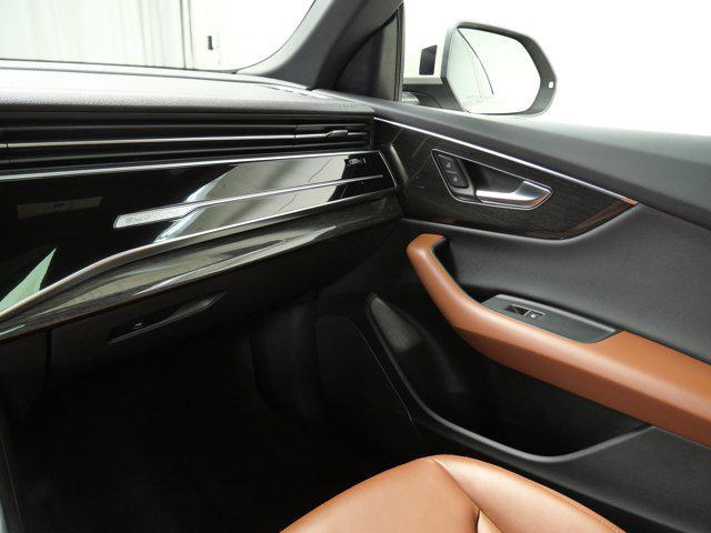 Photo of 2023 Vicuna Beige Metallic Audi Q8