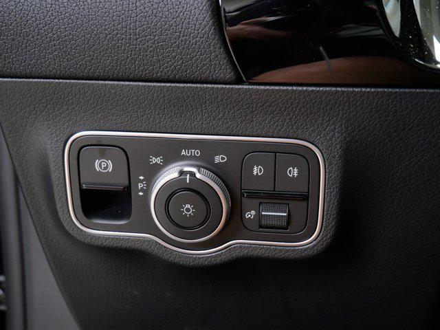 Photo of 2025 Night Black Mercedes-Benz GLA 250